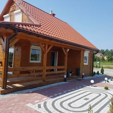 Domektomek Z Kominkiem I Ogrodem 1000m 度假居