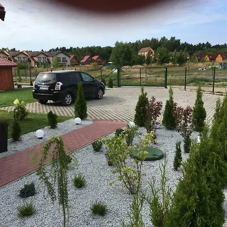 Domektomek Z Kominkiem I Ogrodem 1000m Niechorze