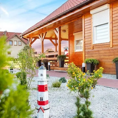 Domektomek Z Kominkiem I Ogrodem 1000m Tatil Evi